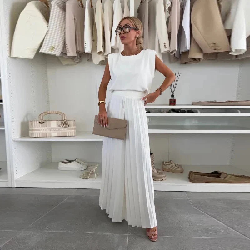AxelleEase™ – Minimalist Two-Piece with Flowing Comfort