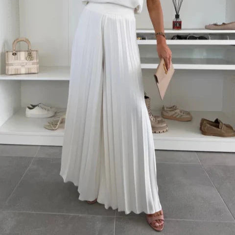 AxelleEase™ – Minimalist Two-Piece with Flowing Comfort