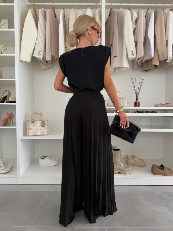 AxelleEase™ – Minimalist Two-Piece with Flowing Comfort